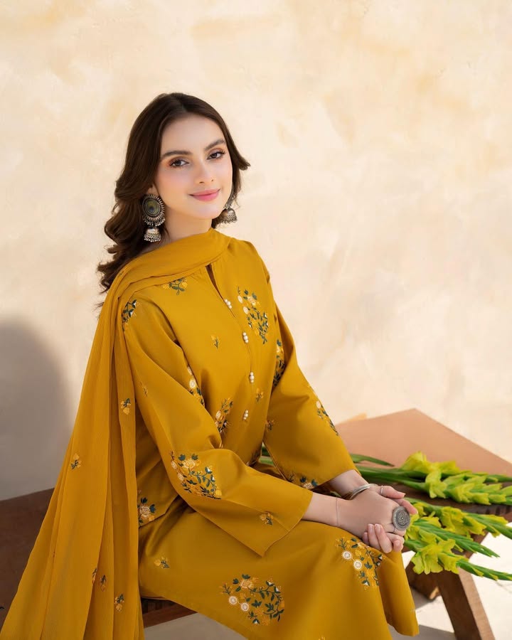 Tulip Mustard Embroidery 2Pc